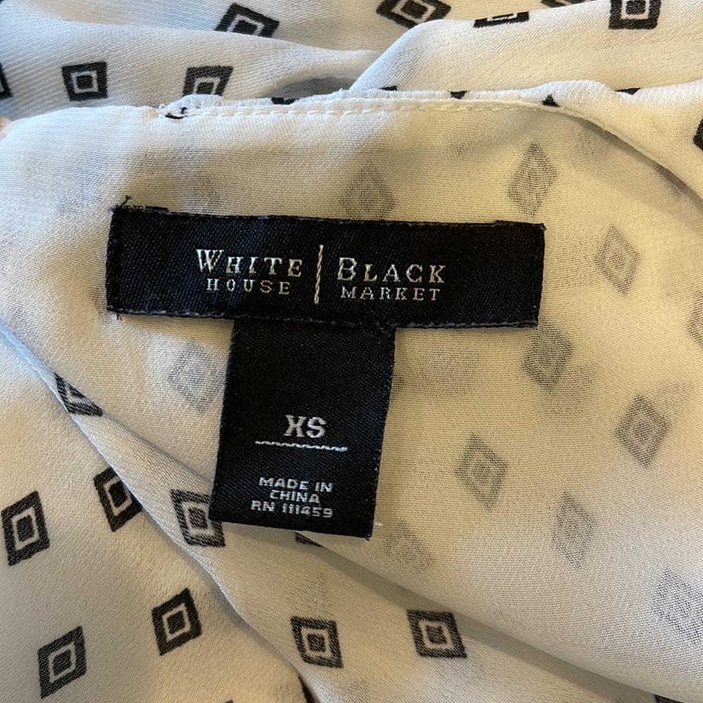 White House Black Market Blouse - Picture 7 of 8
